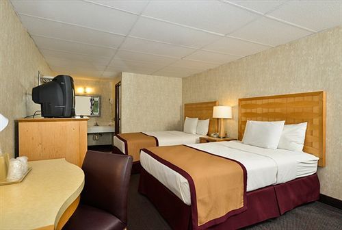 Howard Johnson By Wyndham West Yarmouth Cape Cod Екстер'єр фото